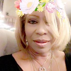 Meet your Posher, Carla